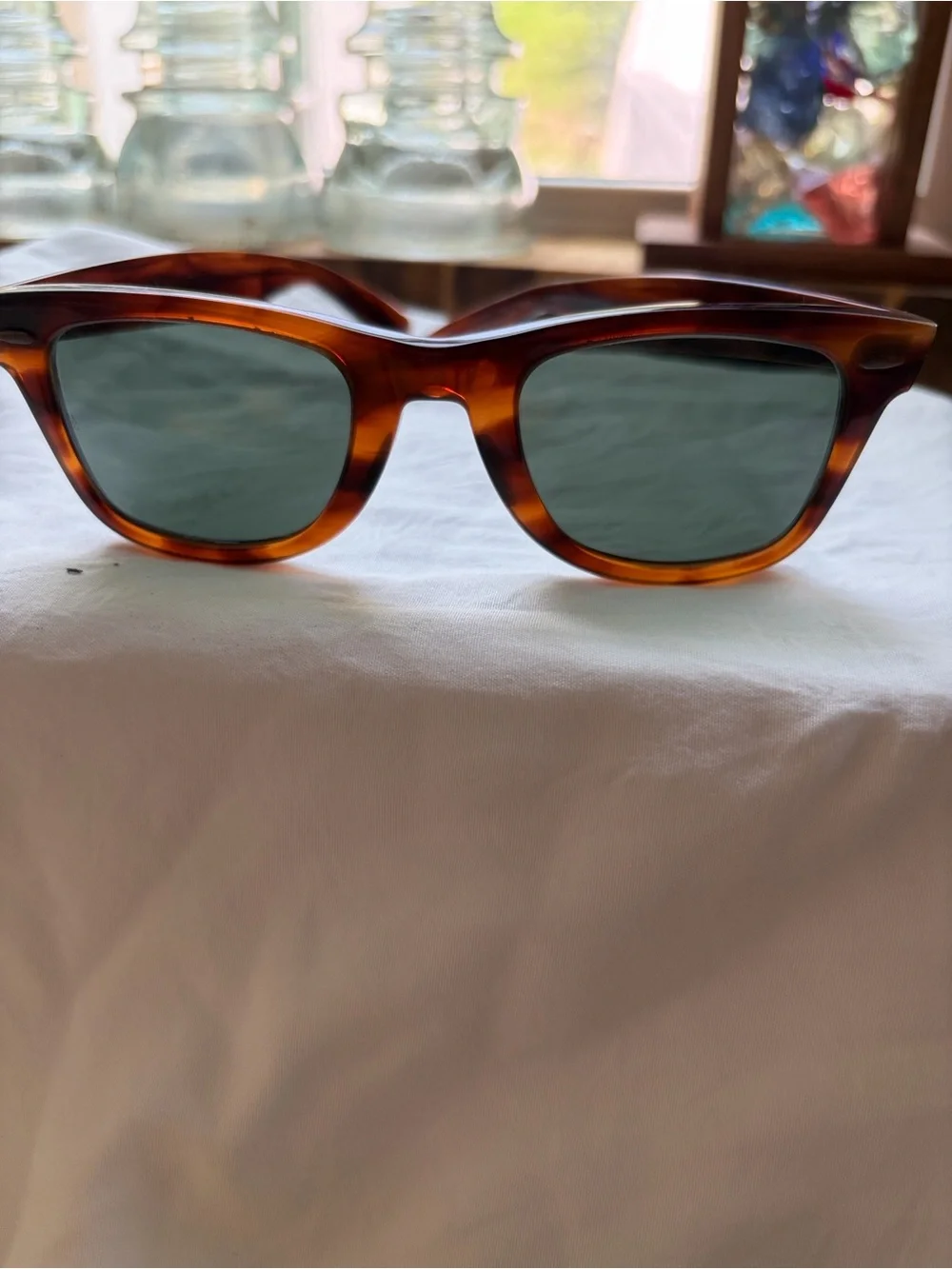 Wayfarer B&L Men's Tortoiseshell Sunglasses with Green Lenses